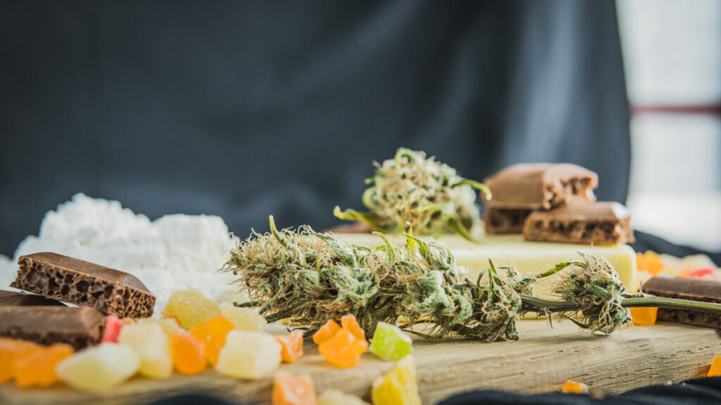 house of strains 420 deals bundles